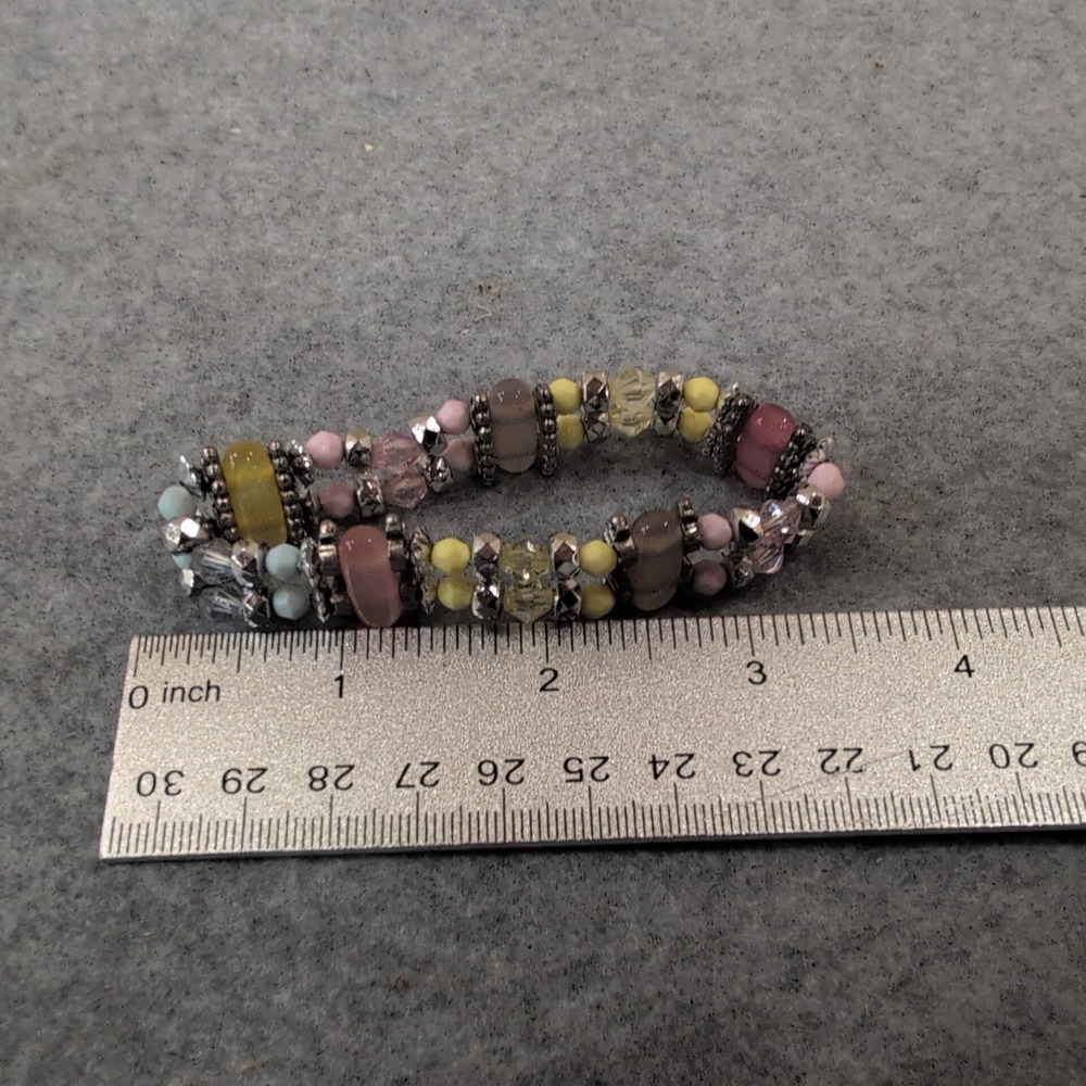 Beaded Stretchy Bracelet Pastel Colors Pink Yellow Blue Silver Accents Layered - Picture 5 of 5